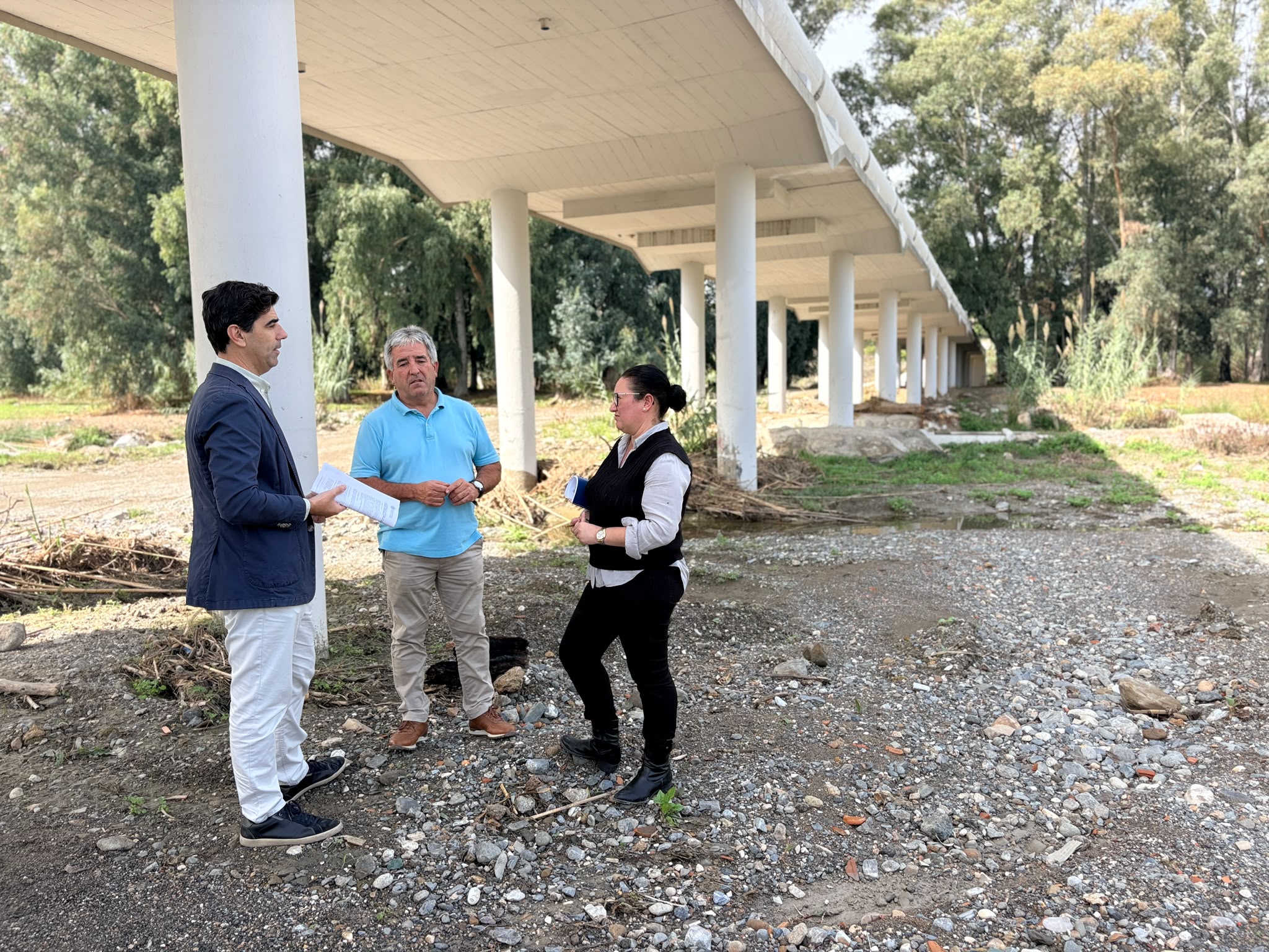 Los trabajos dotarán de mayor seguridad al paso sobre el río