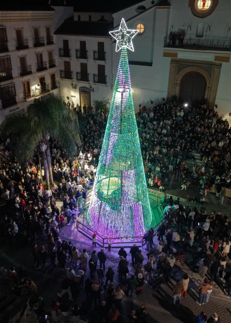 ESPECTÁCULO DE LUCES Y MÚSICA 